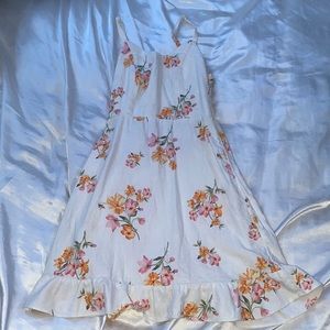 White floral summer dress from Old Navy, size XS in women’s